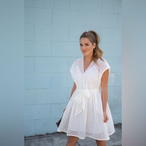 BANANA REPUBLIC || White Eyelet Dress Size 8